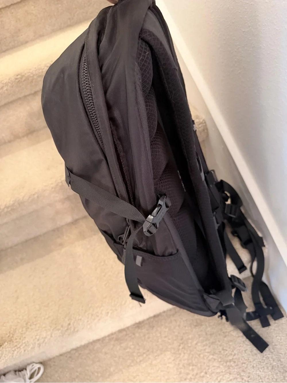 The North Face Black Men's Backpack travel laptop 20x11x7”